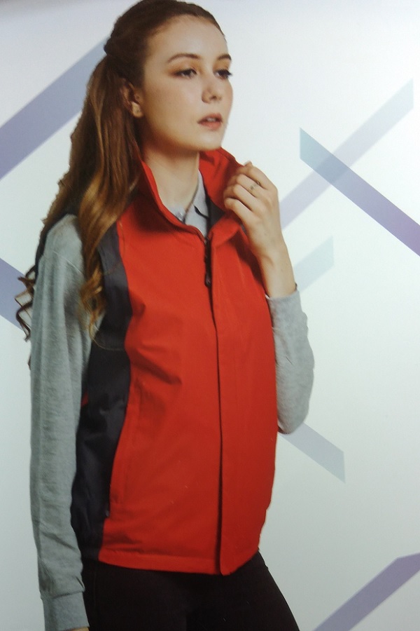 紅色配黑色雙面背心 團體服圖樣